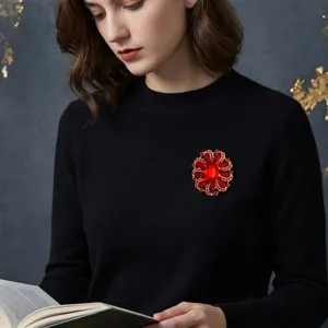 Elegante Kristall Blumen Brosche für Damen, rote Strass Anstecknadel für Mantel und Pullover.