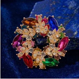 Wunderschöne bunte Vintage Strass Kranz Brosche Legierung Blume Pin Mode Schmuck Damen