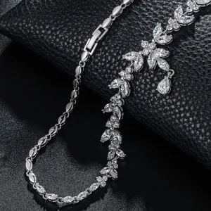 Set collana e bracciale da sposa in cristallo zircone cubico elegante da donna