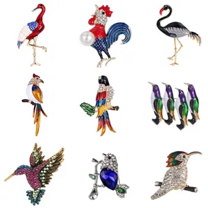 Vintage Alloy Rhinestone Hummingbird Peacock Bird Brooch Pins For Women Crystal Animal Enamel Corsage Fashion Jewelry Accessories