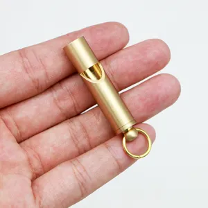 Fischietto di Sopravvivenza in Ottone Fischietto d'Emergenza Metallico Portatile Con Portachiavi Per Campeggio