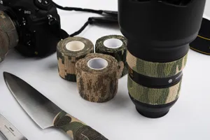 Camouflage elastisches Selbstklebeband Detailansicht, elastische Vlies-Wrap-Bandage für Outdoor.