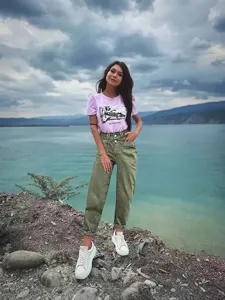 Jeans denim de loisir pour femmes avec revers et double bouton taille haute en toutes saisons