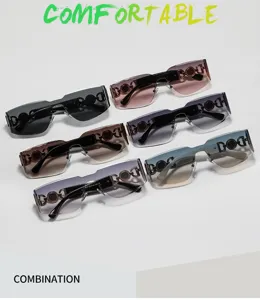 Gros plan de lunettes de soleil sans monture tendance avec détails en métal et verres dégradés.