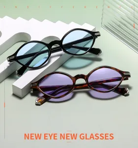 Modische polygonale Klein-Sonnenbrille für Damen und Herren, stylische Brille mit bunten Gläsern.