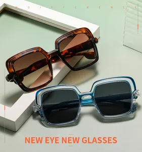 Gafas de sol cuadradas de bloques de color para mujer, lentes degradadas elegantes y chic.