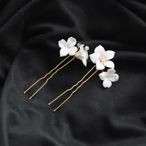 Épingles à cheveux en céramique faits à la main accessoires de mariage de mariée lot de deux.