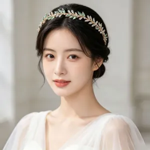 Retro Gold Leaf Headband Alloy Rhinestone Bridal Hair Accessories For Women Elegant Wedding Hair Crown