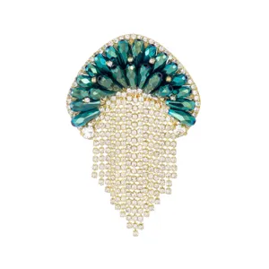 Elegante groene druppel kristal strass kwal franje broche pin voor dames mode sieraden.
