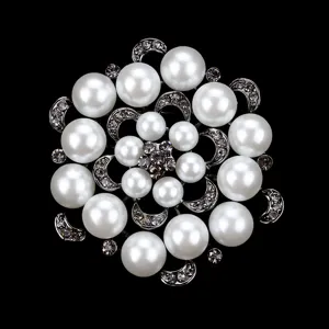 Round pearl brooch rhinestone corsage clothing accessories elegant fashion jewelry decor item