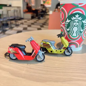 Mini alloy scooter keychain metal cute motorcycle bag pendant creative gift wholesale