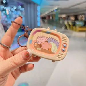 Simpatico portachiavi TV retro capibara cartone animato ciondolo giocattolo borsa.