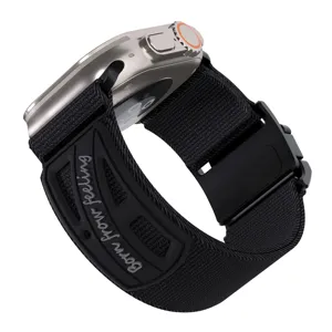Cinturino per orologio in nylon resistente compatibile smartwatch, design durevole e sicuro.