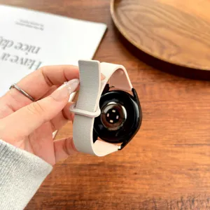 Magnetische siliconen horlogeband met litchipatroon voor smartwatch, zachte en duurzame vervanging.