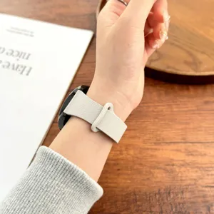 Grijs siliconen horlogebandje met gestructureerd ontwerp compatibel voor smartwatch.