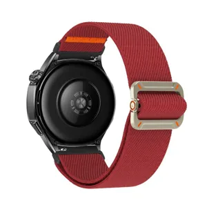 Gedetailleerd overzicht van het rode elastische nylon horlogebandje met metalen gesp en weefstructuur.