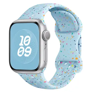 Bracelet de montre en silicone avec des taches colorees compatible avec Apple Watch.