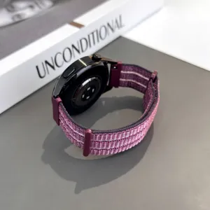 Ersatz Nylon Armband fuer Smartwatch, atmungsaktives doppeltes Design in Violett.