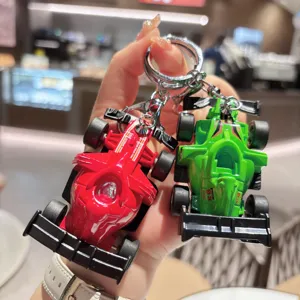 Portachiavi con modello di auto da corsa F1 in lega creativa e ciondolo per zaino regalo.