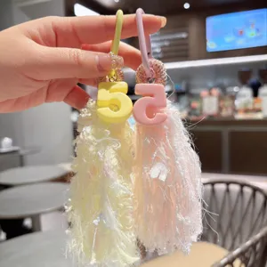 Ciondolo per Borsa con Nappina in Peluche Stile Cinese Pendente Numero Portachiavi Intrecciato a Mano per Decorazione Zaino