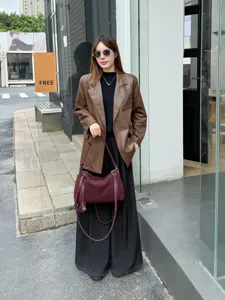 Large capacity burgundy suede shoulder bag for women, casual commuting minimalist tote handbag.