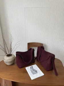 Womens large capacity suede tote bag, stylish Maillard soft shoulder bag for daily commuting.