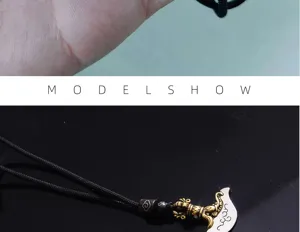 Retro Vajra Axe Pendant Necklace Men Minimalist Personality Totem Clavicle Chain Jewelry