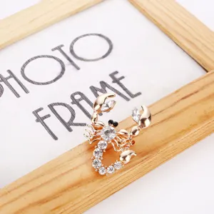 Exquisite rhinestone scorpion brooch crystal animal lapel pin fashion apparel accessory
