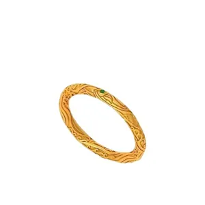 Chinesischer Stil golden geschnitzter Ring mit grünem Edelstein, Vintage Modeschmuck