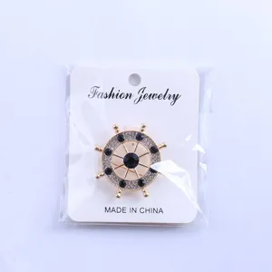Spilla con timone nave in strass per abito uomo accessorio gioielleria moda regalo