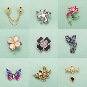 Collection de Broches en Alliage Strass Perle Artificielle Femmes Vintage Fleur de Cristal Animal Épingles Anti-Reflets Bijoux