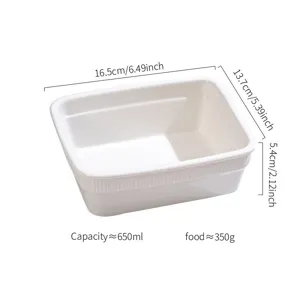 Cuenco de cerámica blanca rectangular para hornear con dimensiones y capacidad claras.