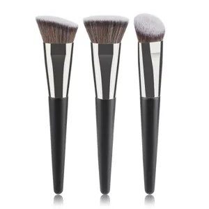 Professionele Foundation Kwast Platte Schuine Kop Zachte Nylon Borstelharen Houten Handvat Naadloze Concealer Make-Up Borstel