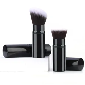 Tragbarer Teleskop-Make-up-Pinsel-Set mit schwarzem Etui für ein makelloses Gesichts-Make-up.