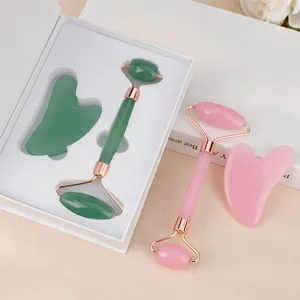 Rodillo de jade y herramienta de raspado Gua Sha set de masaje facial para el cuidado.