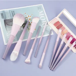 10-delige paarse make-up kwastenset met zachte haren voor poeder en oogschaduw toepassingen.