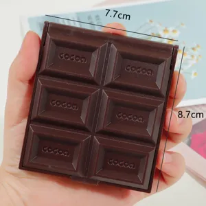 Specchio per trucco pieghevole a forma di cioccolato, specchio tascabile portatile per uso quotidiano.