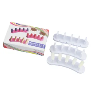 Nagel oefenstandaard gesptype nagel display houder set met drie stuks voor nail art training.