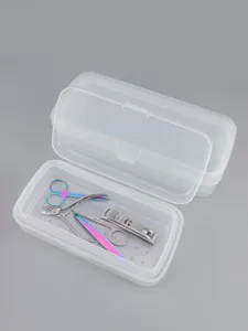 Scatola di disinfezione per attrezzi per unghie in plastica trasparente con set di manicure.