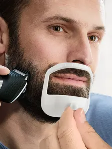 Bartschablone Detail für präzise Rasur und einfaches Styling vom Goatee Bart zu Hause.