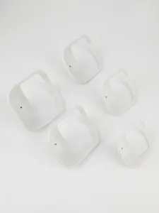 5-teiliges Bart-Formungs-Werkzeugset aus Kunststoff, weiße Ziegenbärtchen-Schablone.
