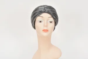 Détail perruque de grand-mère grise pour Halloween, accessoires de scène et fêtes de cosplay.