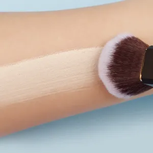 Großer Make-up-Pinsel mit Spiralgriff weiches Synthetikhaar Puder Pinsel Detailansicht