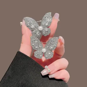 Exquisite Butterfly Brooch Pin For Women Rhinestone Artificial Pearl Alloy Suit Coat Corsage Fashion Jewelry Gift