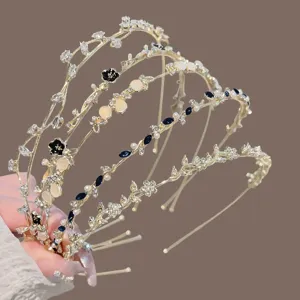 Vintage Alloy Enamel Flower Vine Headband With Artificial Pearl Rhinestone Elegant Forest Leaf Butterfly Hair Hoop For Women Daily Party Hair Accessories
