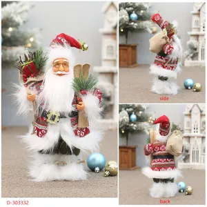 Gedetailleerd overzicht van het staande kerstman ornament met duidelijke hoeken.