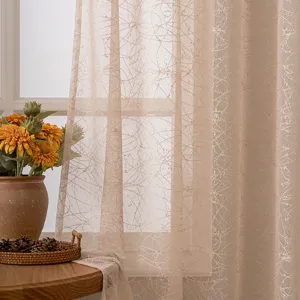 Französischer Vintage Voile Vorhang im Cremestil für Wohnzimmer, lichtdurchlässig.