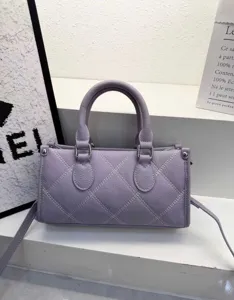 Lavender quilted pillow bag, stylish niche design single-shoulder messenger bag for women spring.