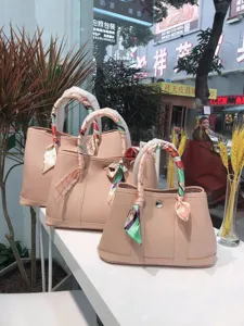 Borsa a mano in vera pelle shopper minimalista ed elegante borsa a spalla per le donne