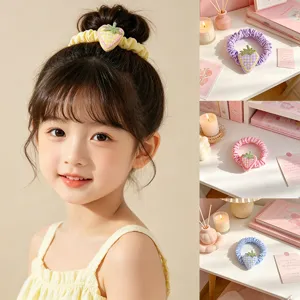 Coleteros de fresa bonitos con tela de cuadros accesorios para el pelo de niñas diario.